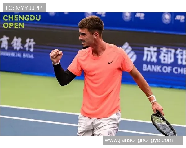 成都网球队与上海网球队赛后复盘探讨灵活性与战术应变能力 成都网球队与上海网球队赛后复盘探讨灵活性与战术应变能力