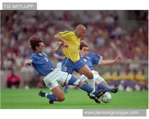 足球明星出走欧洲背后的故事与精彩瞬间全纪录 足球明星出走欧洲背后的故事与精彩瞬间全纪录